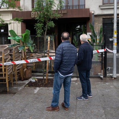 Voraz incendio en un restaurante de Madrid, España, deja al menos dos ...