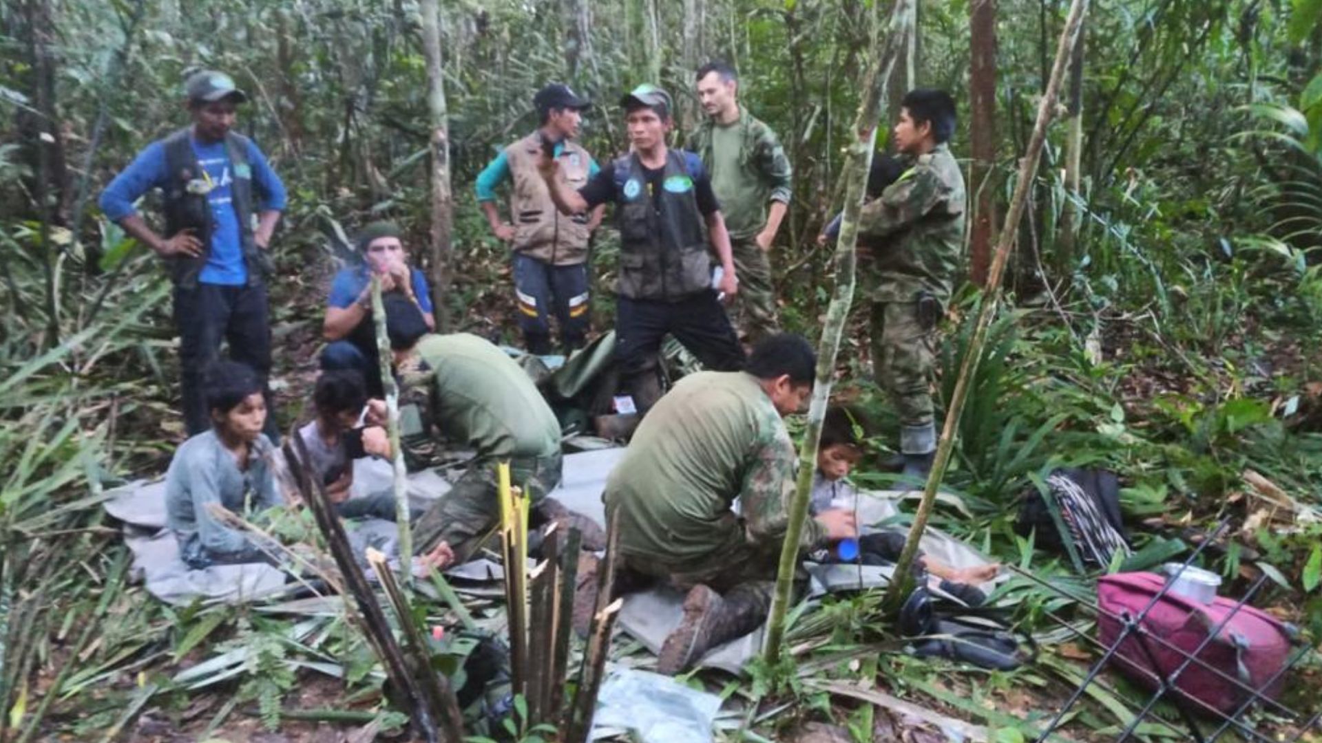 Imagen de los niños encontrados en la selva del Guaviare - Foto: Fuerzas Militares de Colombia
