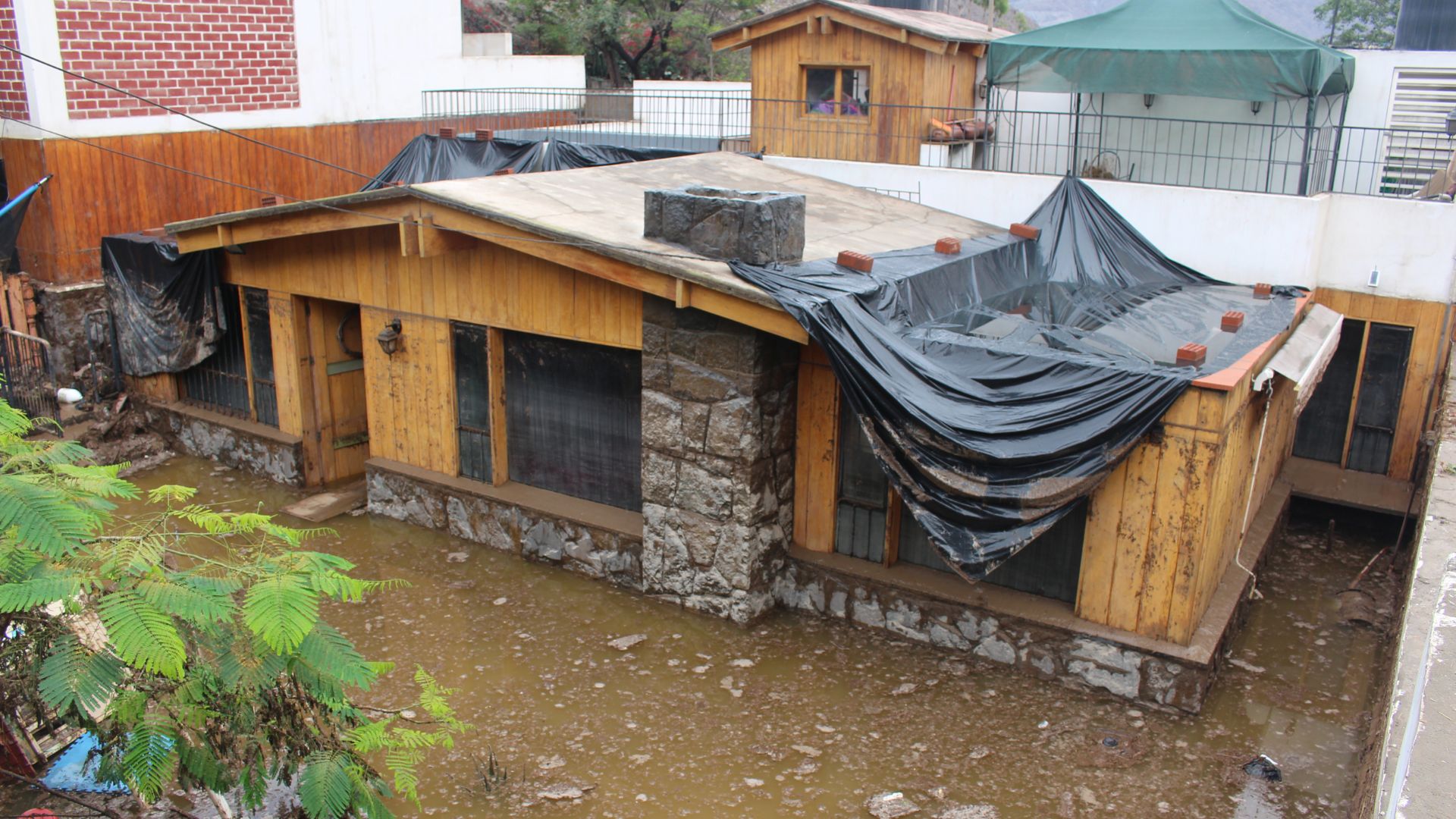 Alerta roja en varias regiones de Perú por las intensas lluvias que azotan el país - Foto de referencia de EFE