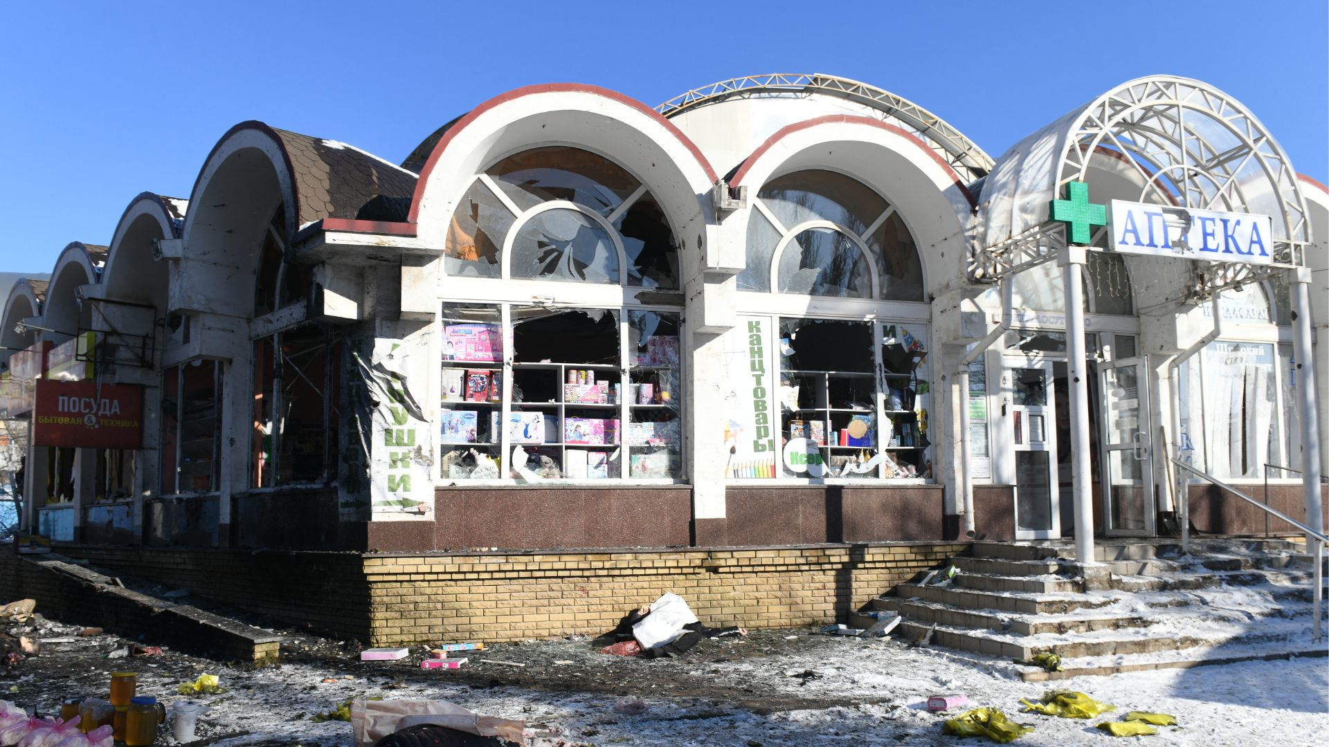 Al menos 25 muertos en medio de un ataque a un mercado en Ucrania - Foto de AFP