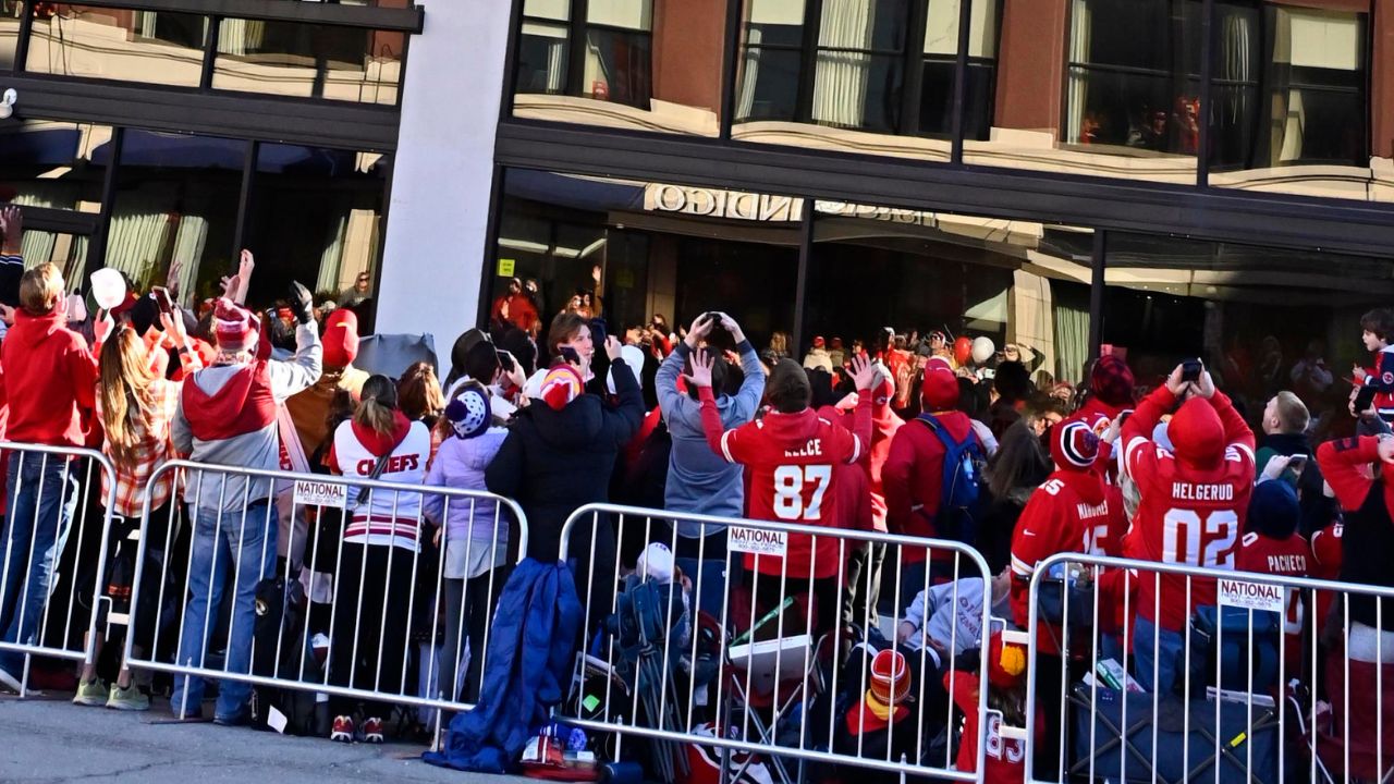 Desfile de la victoria del Super Bowl LVIII de la NFL para los Chiefs en el centro de Kansas City - Foto: EFE