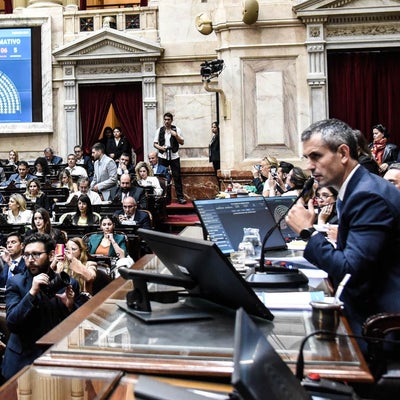 Milei obtiene victoria clave en el Congreso luego de que su emblemática ...