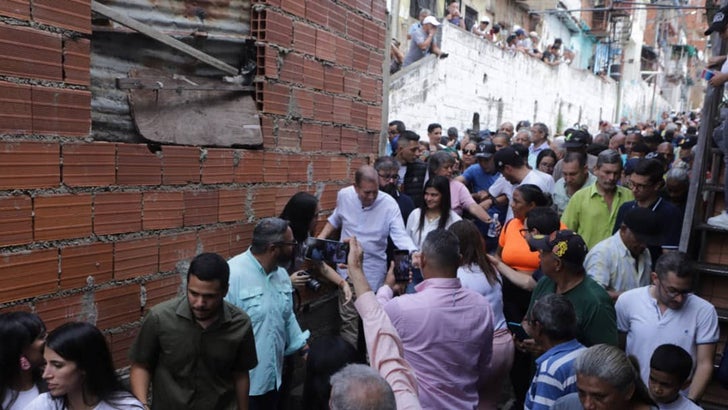 Edmundo González - Barrio El León de El Cementerio
