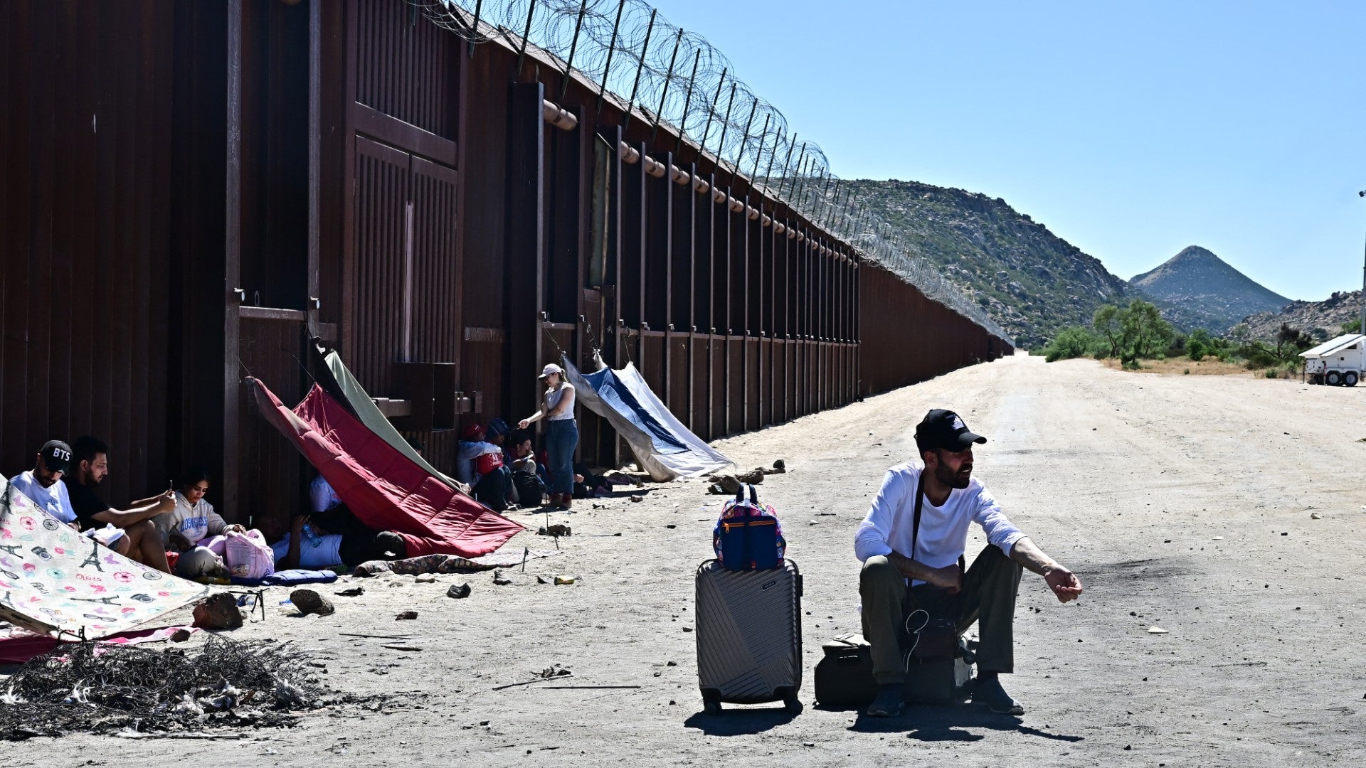 Migrantes en la frontera sur de Estados Unidos (AFP)