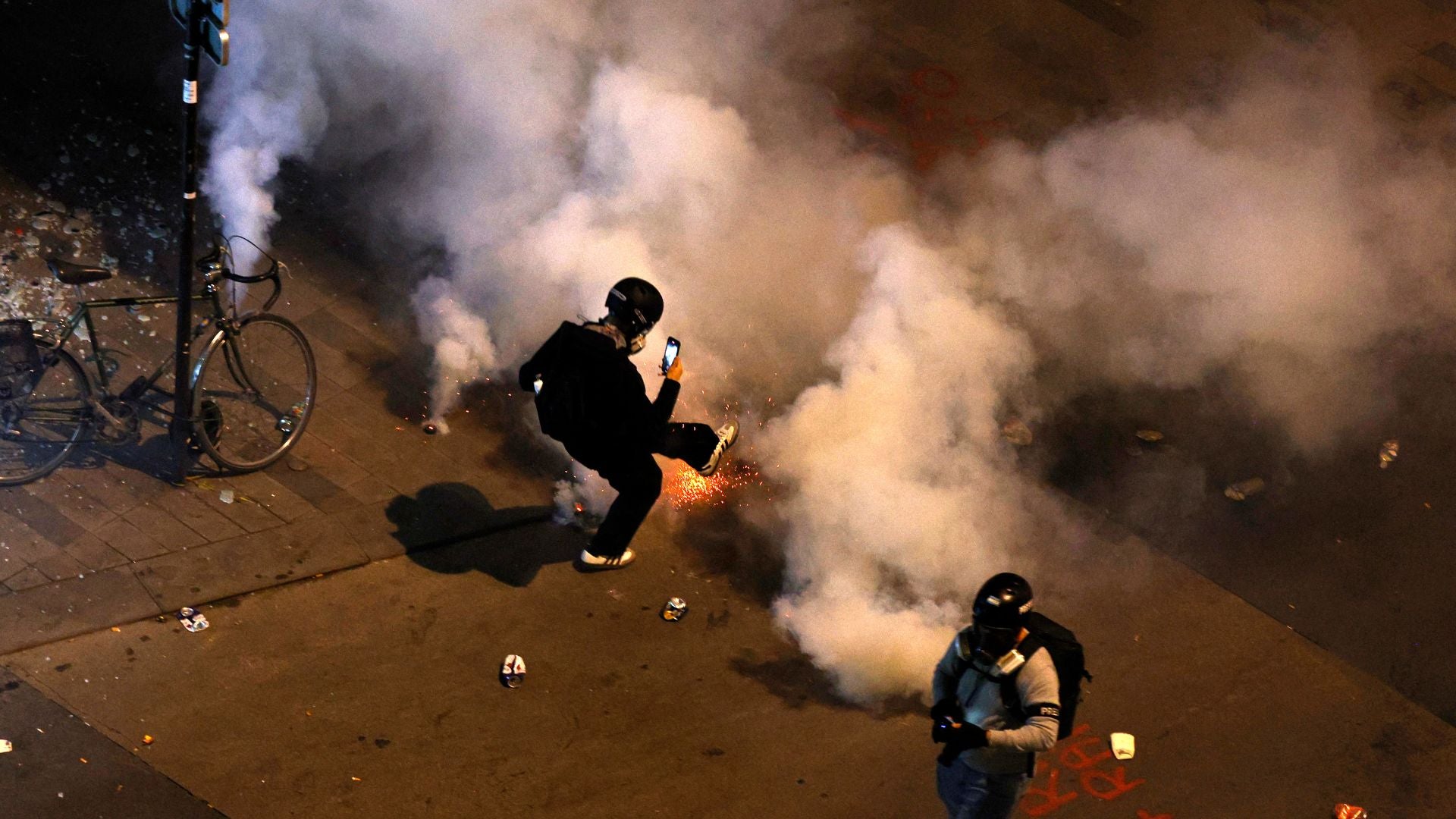 Disturbios en Francia tras victoria de la extrema izquierda en las elecciones legislativas - Foto AFP