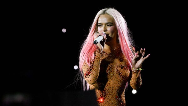 Primeras imágenes de Karol G en el estadio de Miami; cantará el himno de Colombia en la final de la Copa América