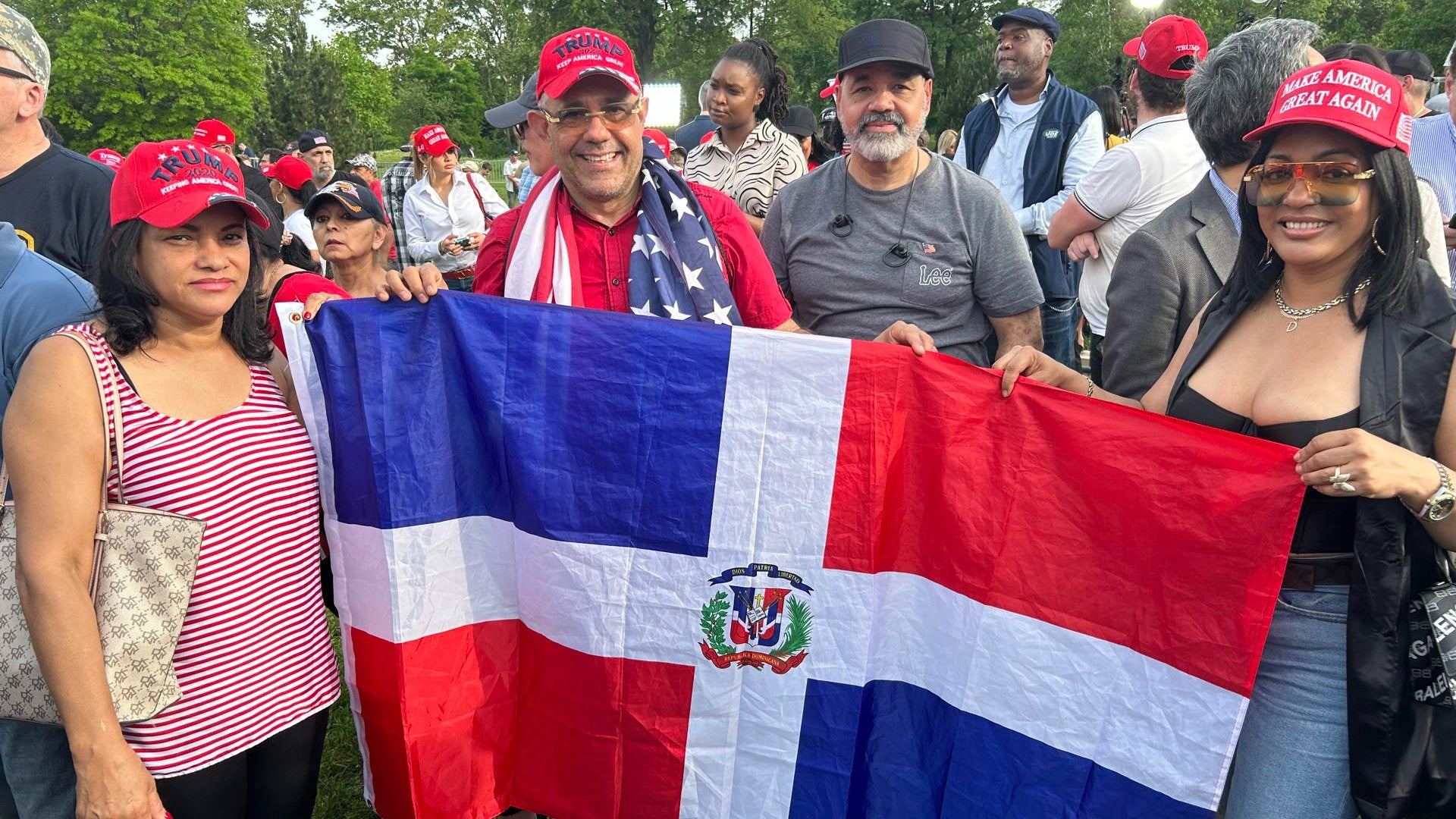 Latinos en campaña de Trump (EFE)