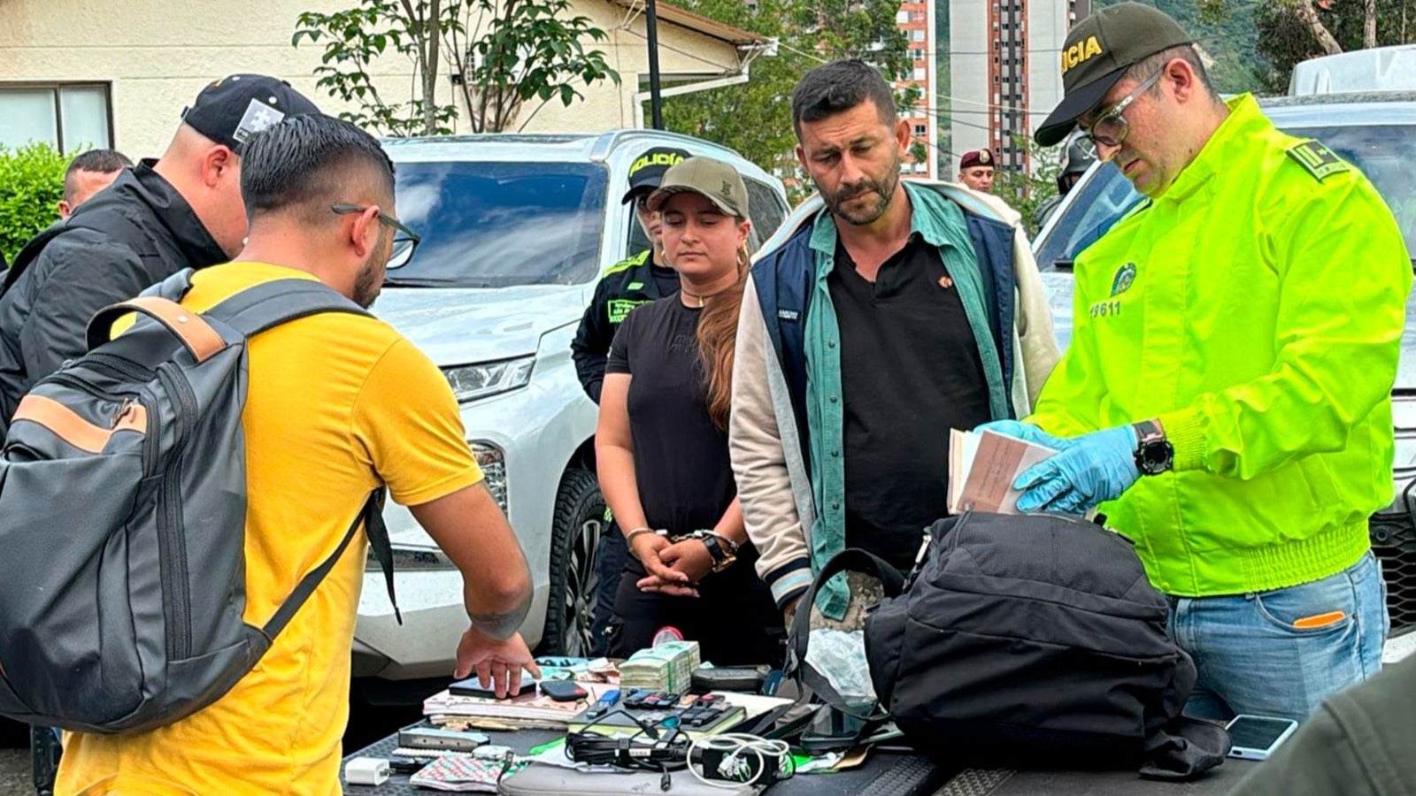 Jesús Orrego Arango, alias 'Firu', y alias 'Érika Castro', dos de los tres disidentes de las FARC detenidos este martes - Foto EFE