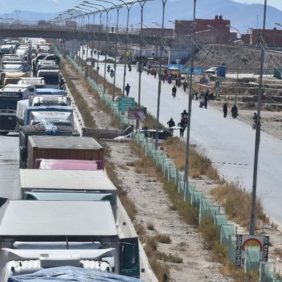 Bloquean carreteras en Bolivia por escasez de diésel y dólares | NTN24.COM