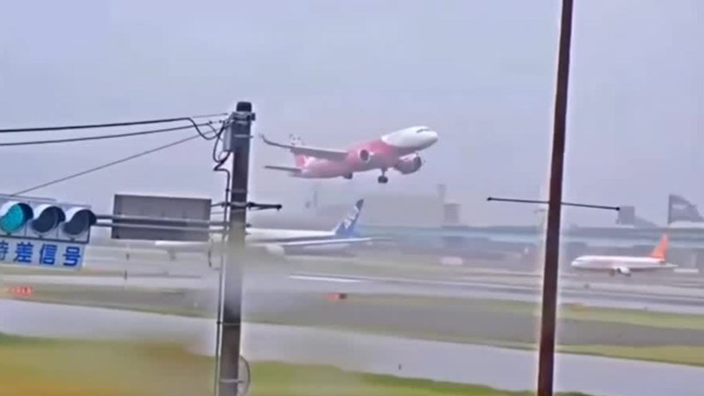 Una serie de aviones abortaron sus aterrizajes en el aeropuerto de Fukuoka, Japón, por los fuertes vientos de un tifón - Reuters