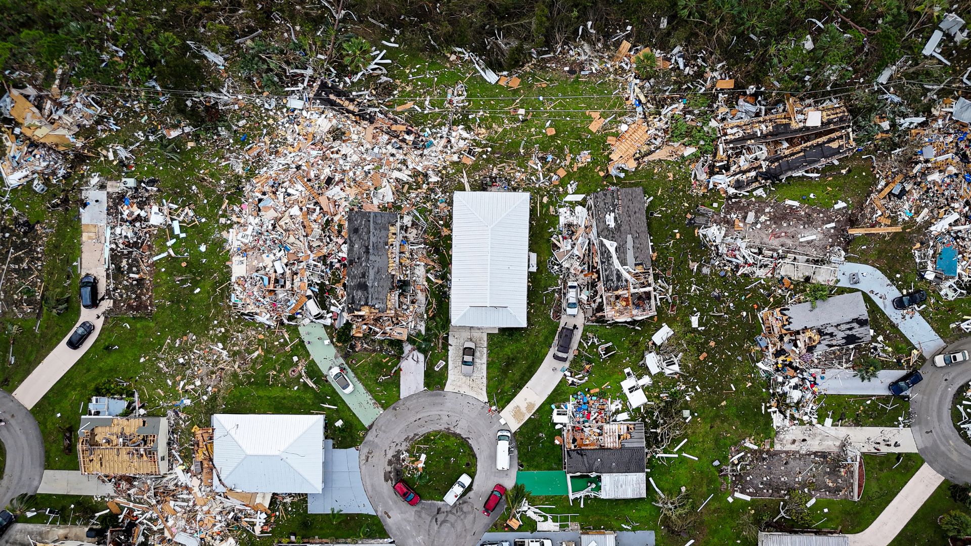 Asciende a 17 el número de muertos tras el paso del huracán Milton por Florida - Foto de AFP