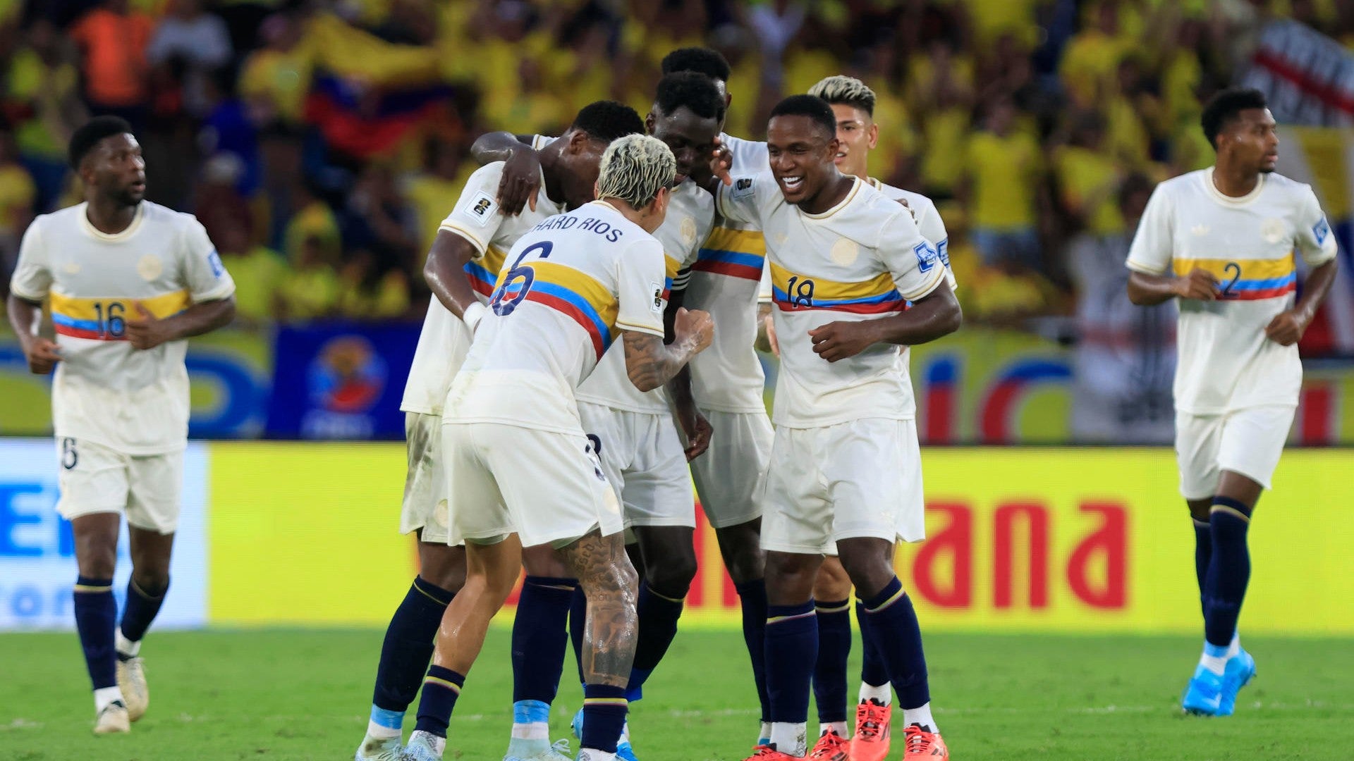 Selección Colombia frente a Chile por las eliminatorias / FOTO: EFE