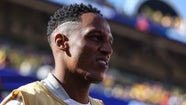 Yerry Mina Fue Expulsado Tras Picante Cruce Con Futbolista Argentino En Yerry Mina Fue Expulsado Tras Picante Cruce Con Futbolista Argentino En