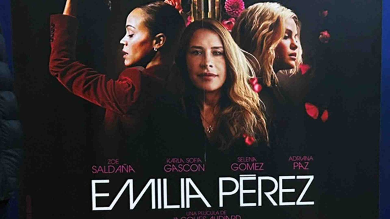 これはプラットフォームであり、映画「EmilaPérez」がストリーミングで利用可能になる日付です