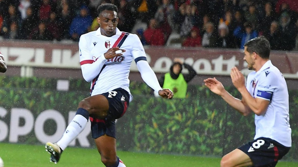 Jhon Lucumí, jugador del Bologna - Foto: EFE