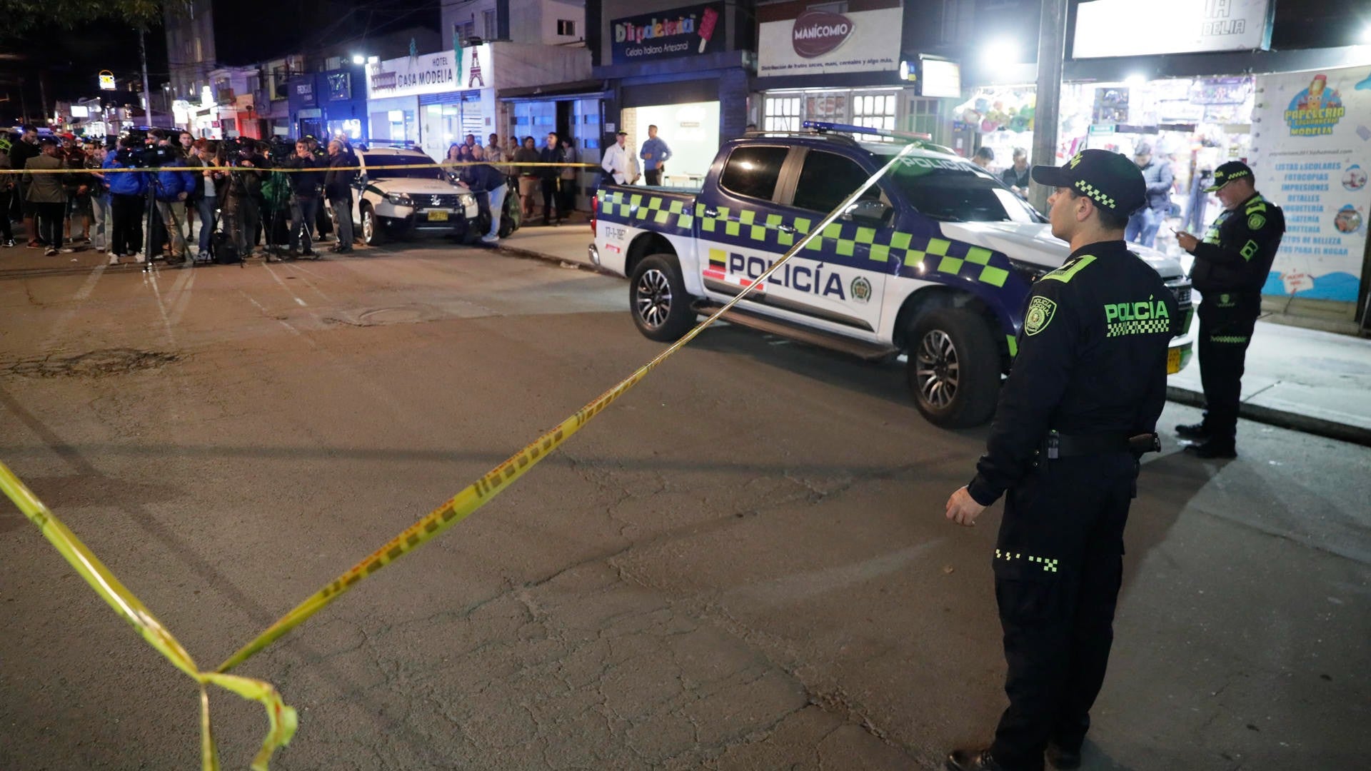 Policía de Colombia en el lugar del atentado contra Miguel Uribe - Foto: EFE Policía de Colombia en el lugar del atentado contra Miguel Uribe - Foto: EFE