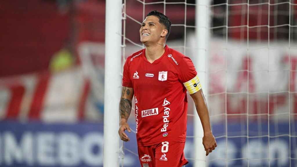 Juan Fernando Quintero se pronunció sobre lo que sería su salida del América - Foto: AFP
