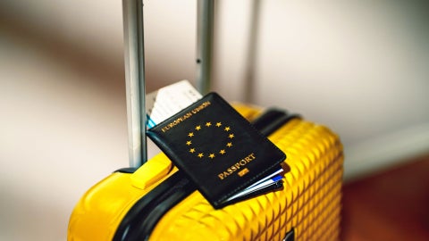 Pasaporte Unión Europea - Foto de referencia Canva