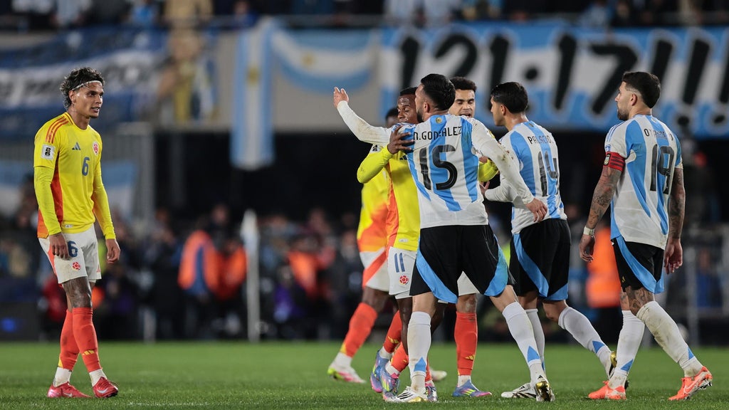 Richard Ríos en el juego de Colombia ante Argentina por Eliminatorias - Foto: EFE