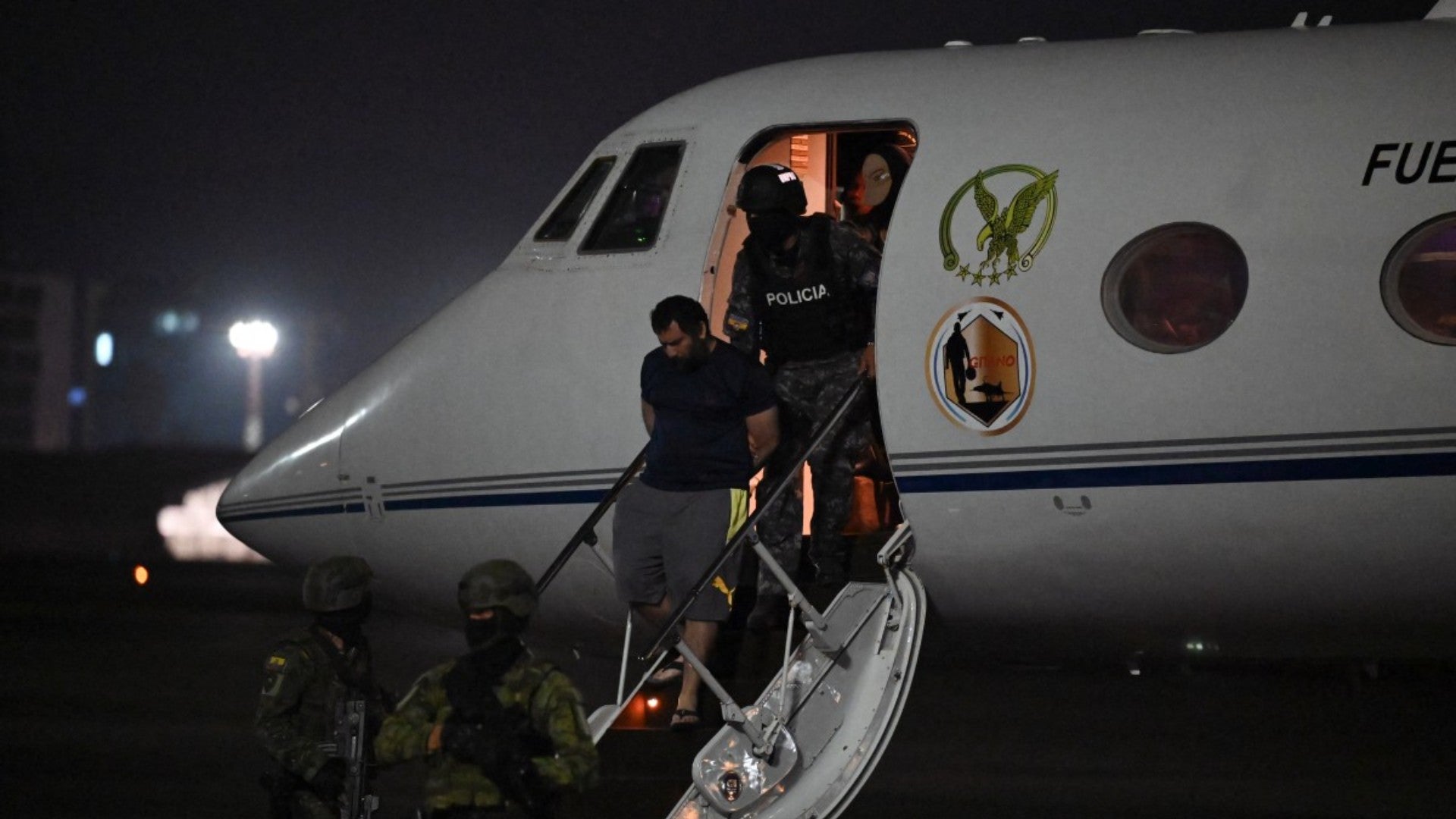 Momento en que Alias 'Fito' fue recapturado en Ecuador. (EFE) Momento en que Alias 'Fito' fue recapturado en Ecuador. (EFE)