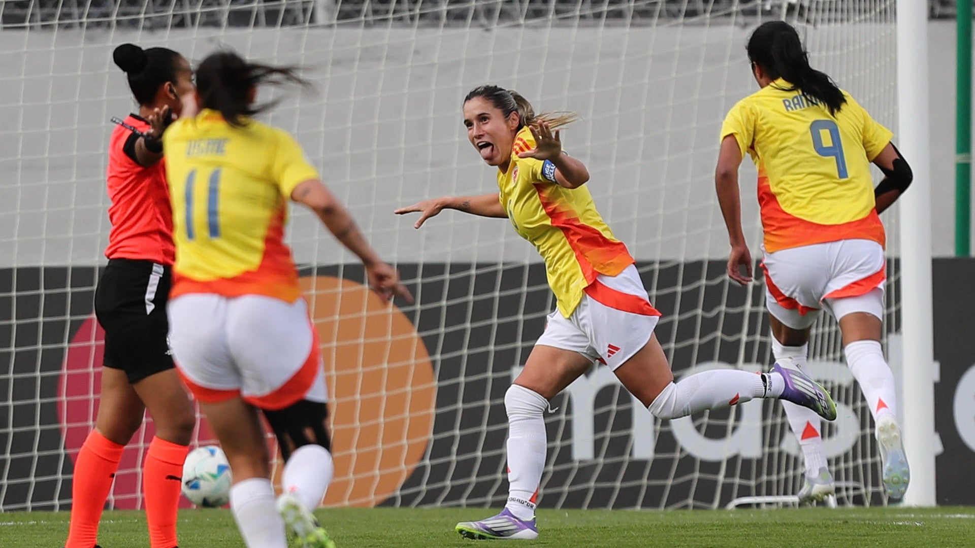 Daniela Montoya, delantera de Colombia. (EFE) Daniela Montoya, delantera de Colombia. (EFE)