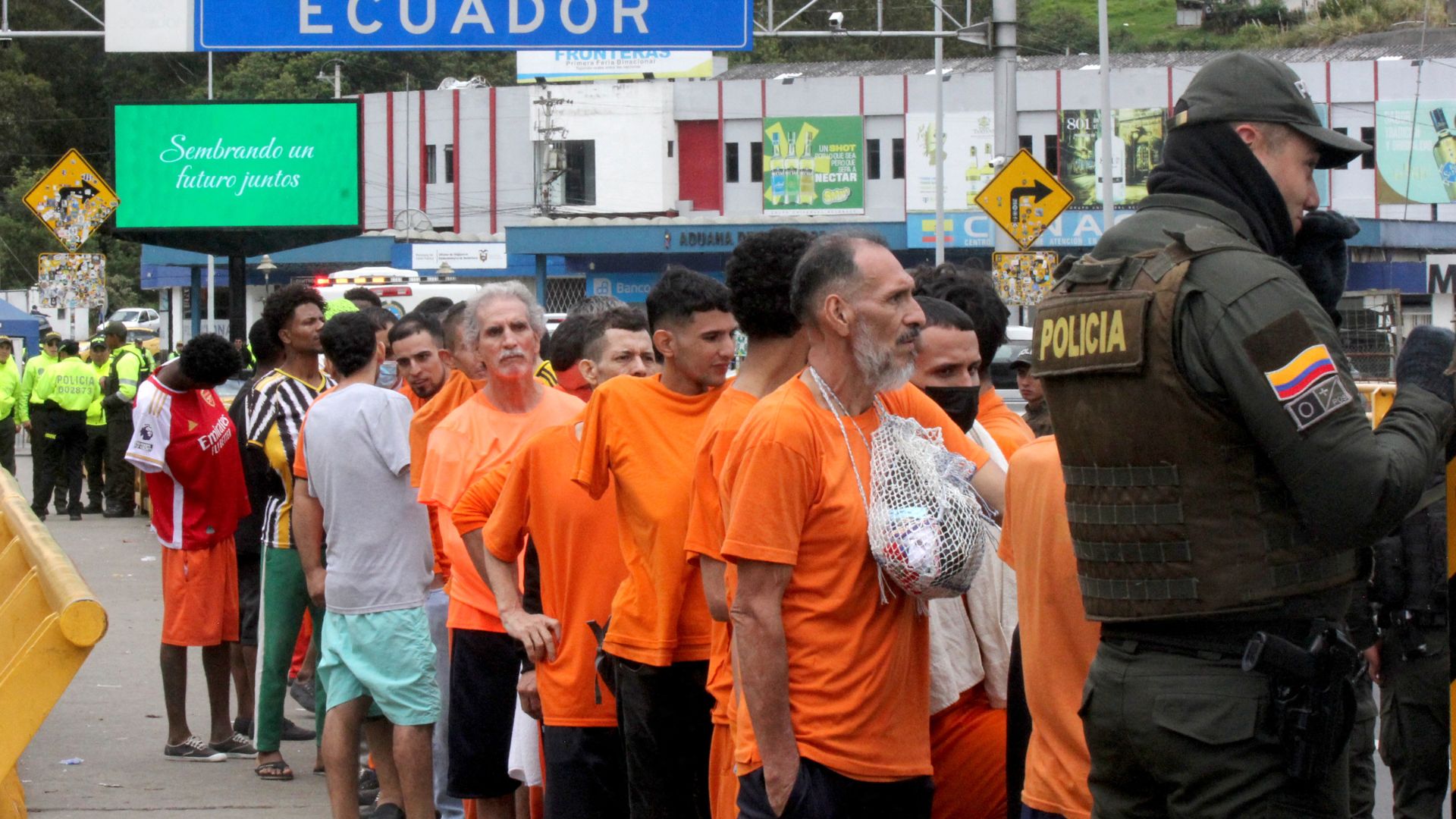 Presos colombianos (AFP)
