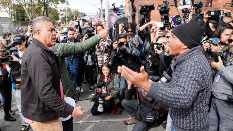 Tensión entre seguidores y detractores del expresidente Álvaro Uribe / FOTO: EFE