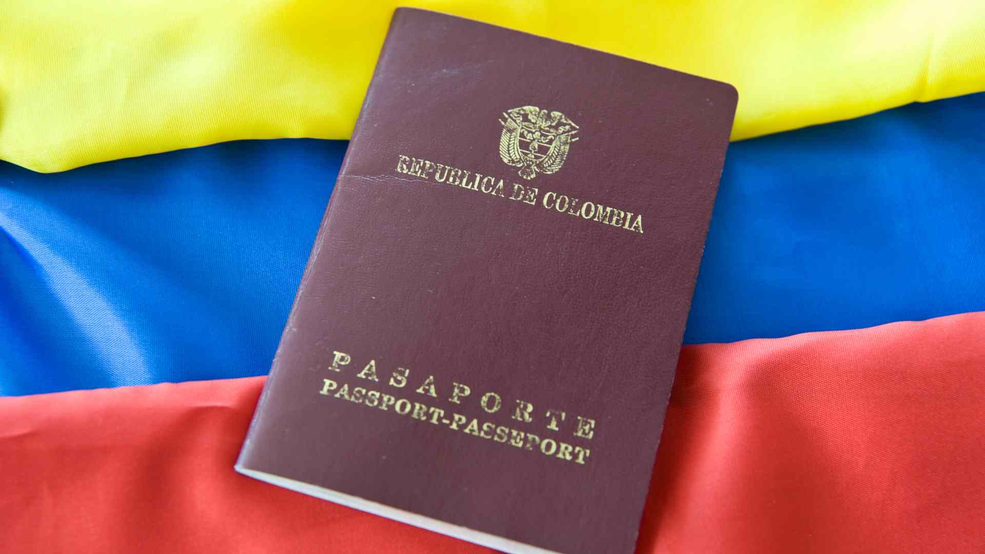 Pasaporte de Colombia - Canva Pasaporte de Colombia - Canva