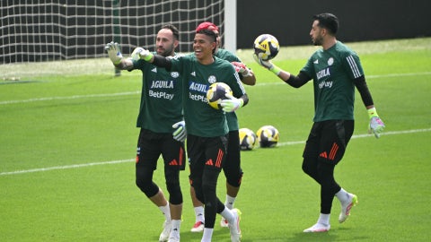 Arqueros de la selección Colombia David Ospina, Kevin Mier y Camilo Vargas | Foto: AFP