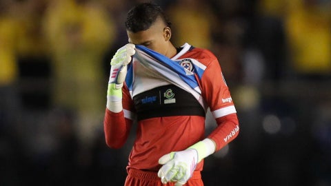 Kevin Mier, arquero colombiano en el Cruz Azul / FOTO: EFE