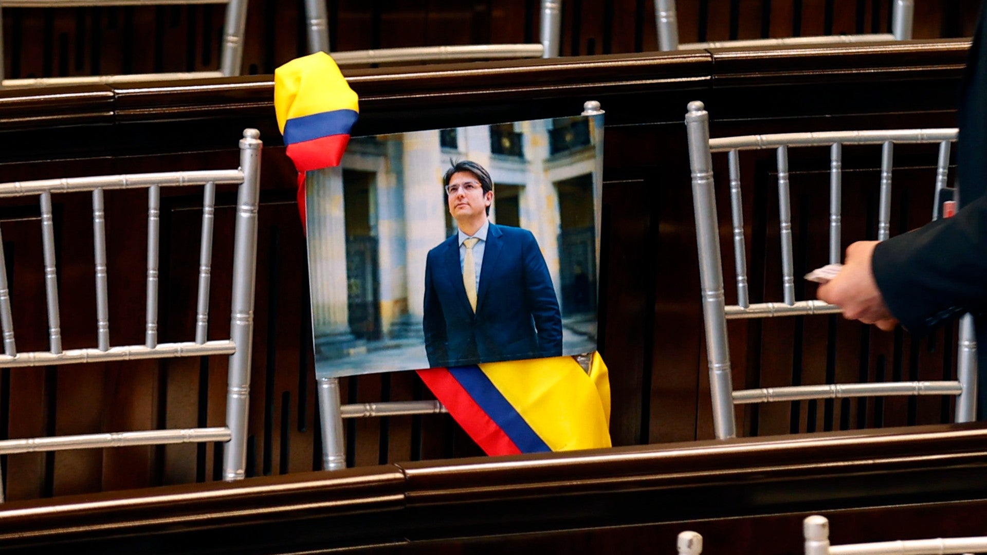Fotografía de Miguel Uribe Turbay en el Congreso de Colombia - Foto: EFE