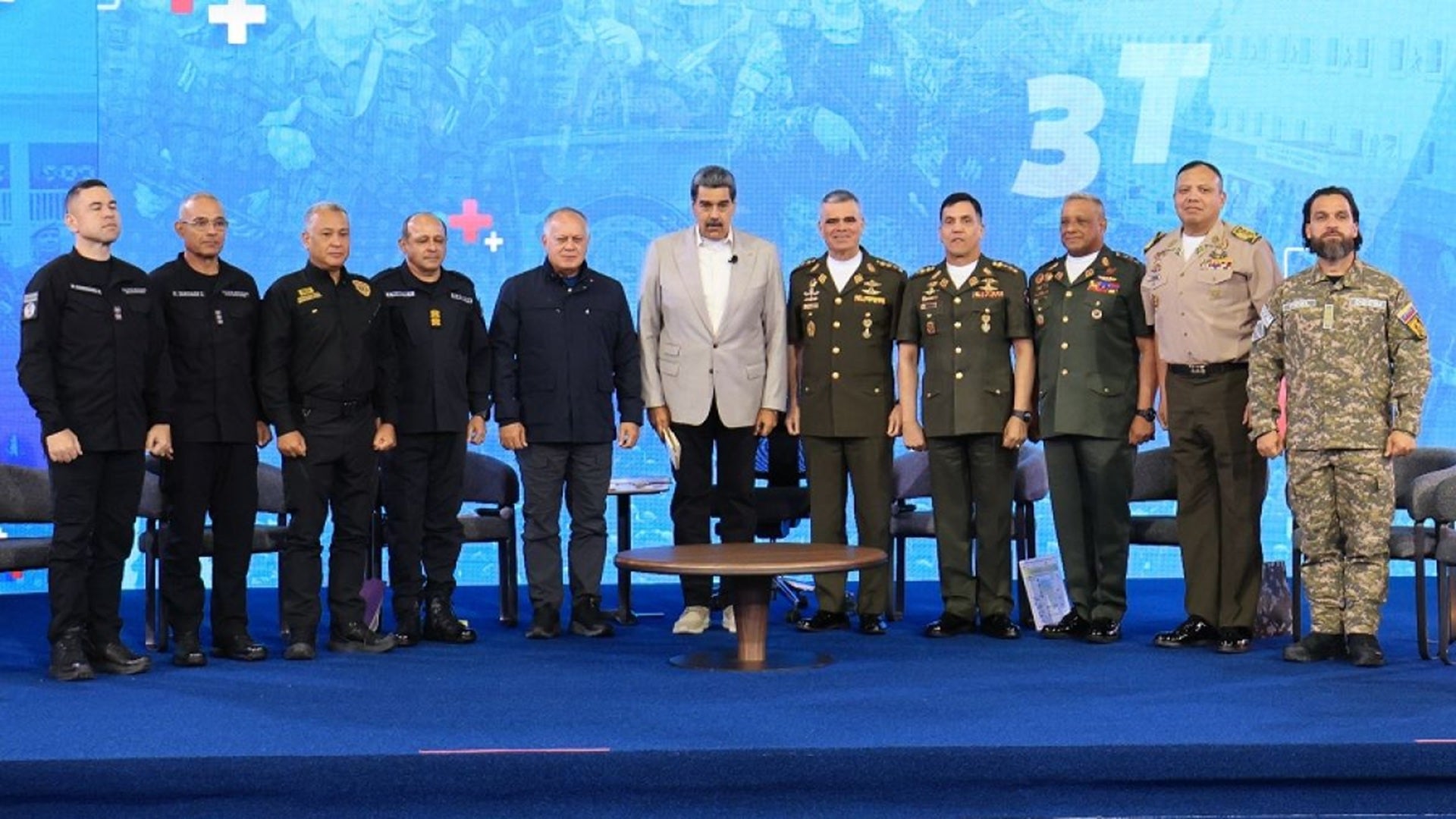 maduro-FANB Maduro con jefes de seguridad