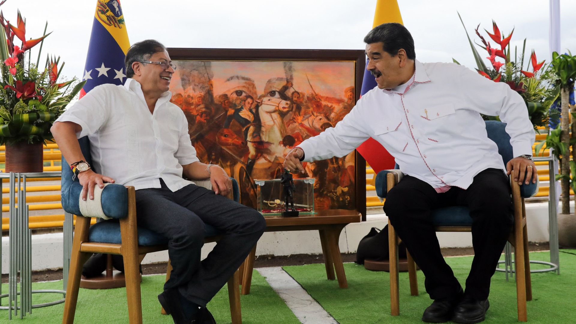 Gustavo Petro y Nicolás Maduro (AFP)