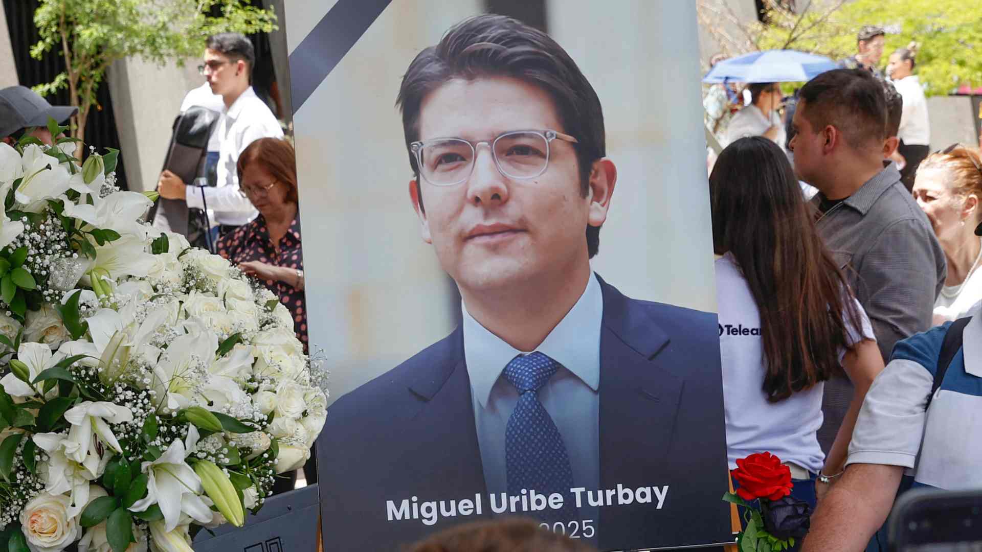 Homenaje a Miguel Uribe Turbay - EFE Homenaje a Miguel Uribe Turbay - EFE
