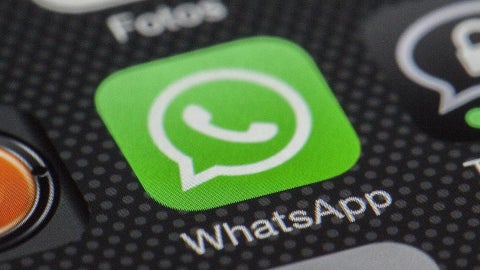 Logo de WhatsApp, aplicación de mensajería instantánea para teléfonos inteligentes - Foto de referencia: Pexels.
