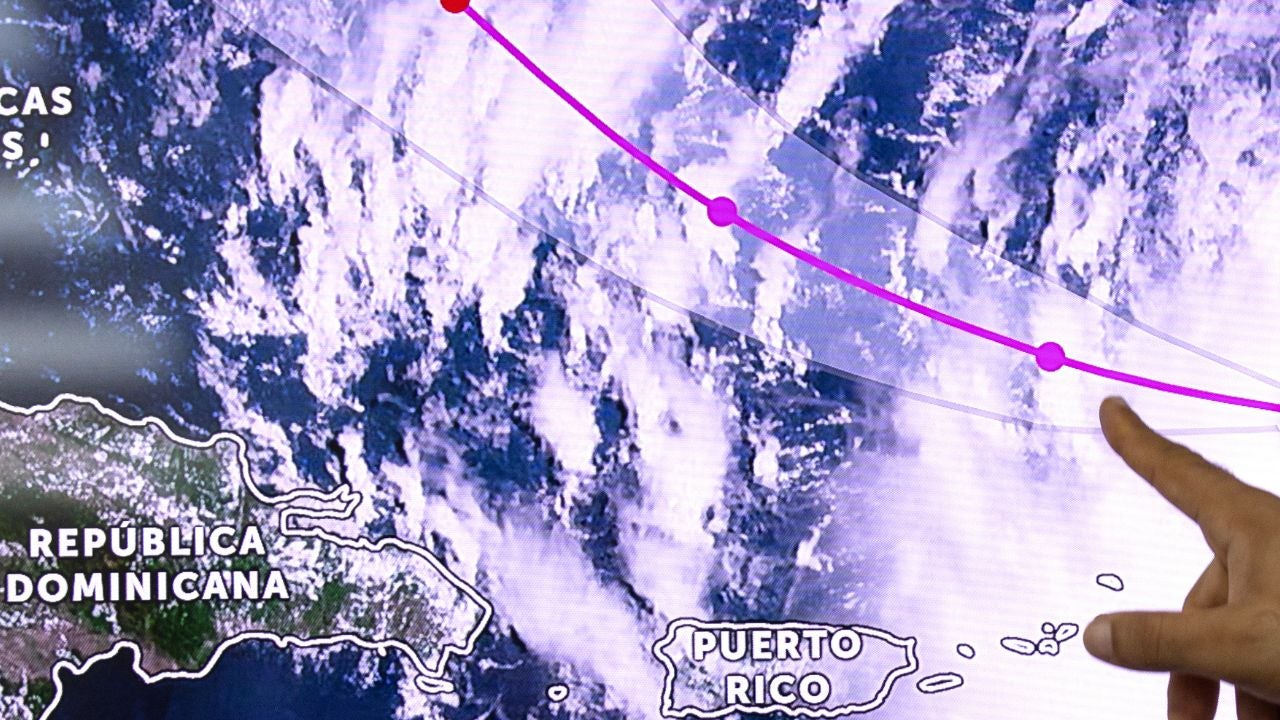 Paso del huracán Erin en Santo Domingo (República Dominicana) - Foto: EFE