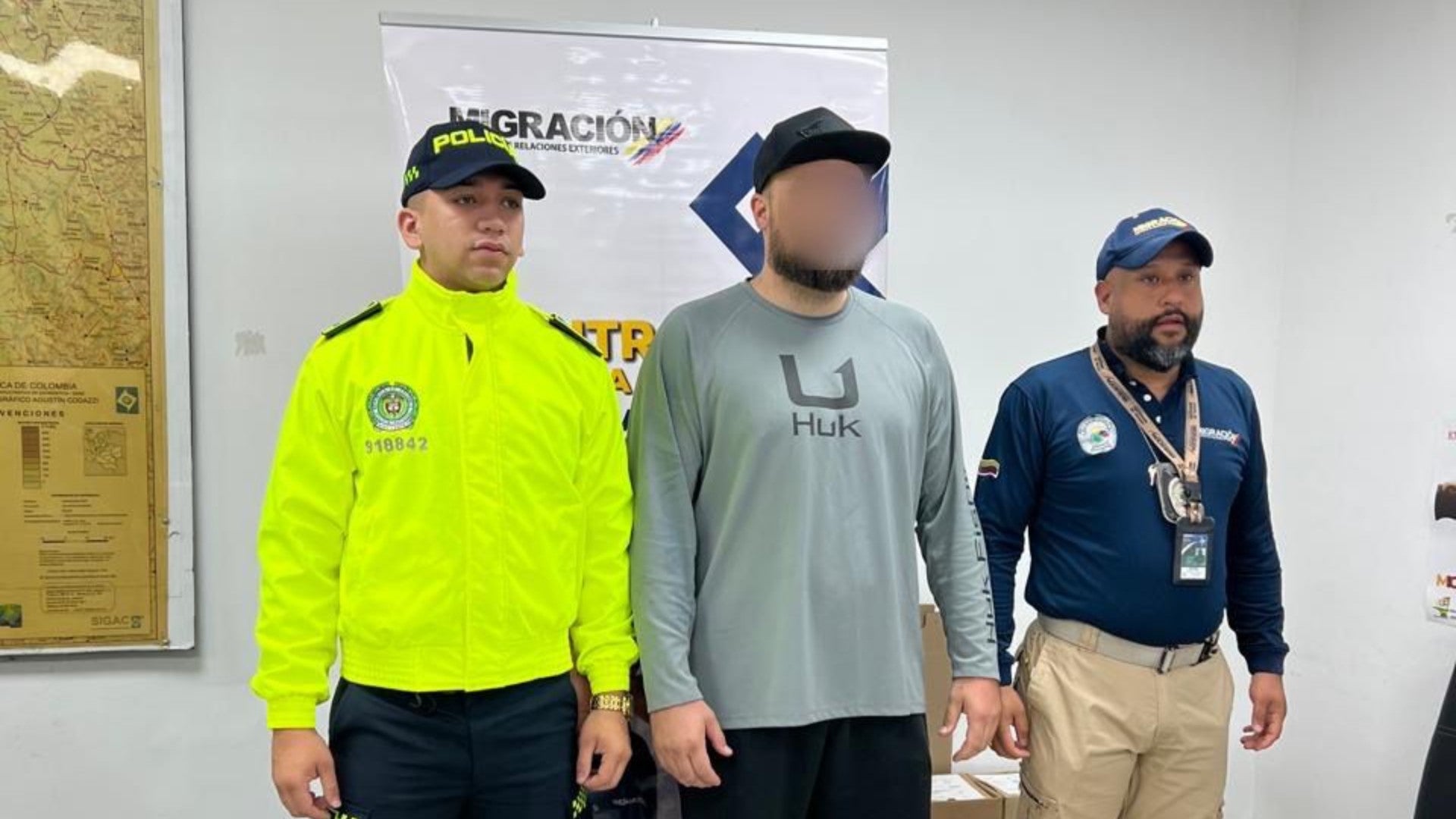 Expulsión de ciudadano estadounidense en Colombia. (Foto_ Migración Colombia)