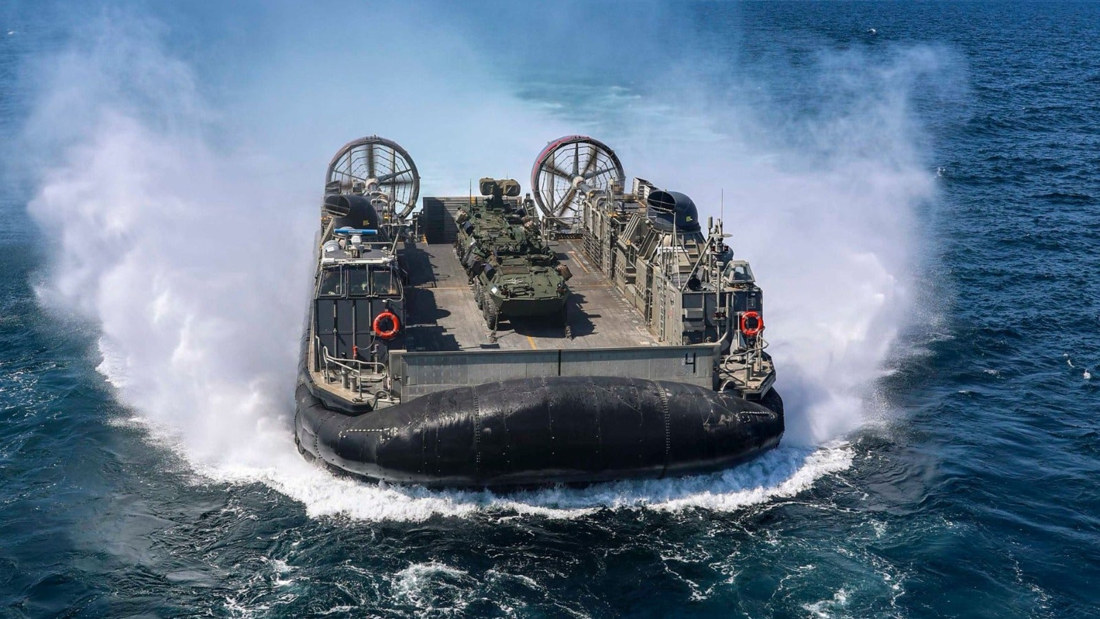 Buques de las Fuerzas Armadas estadounidenses - Foto US Navy