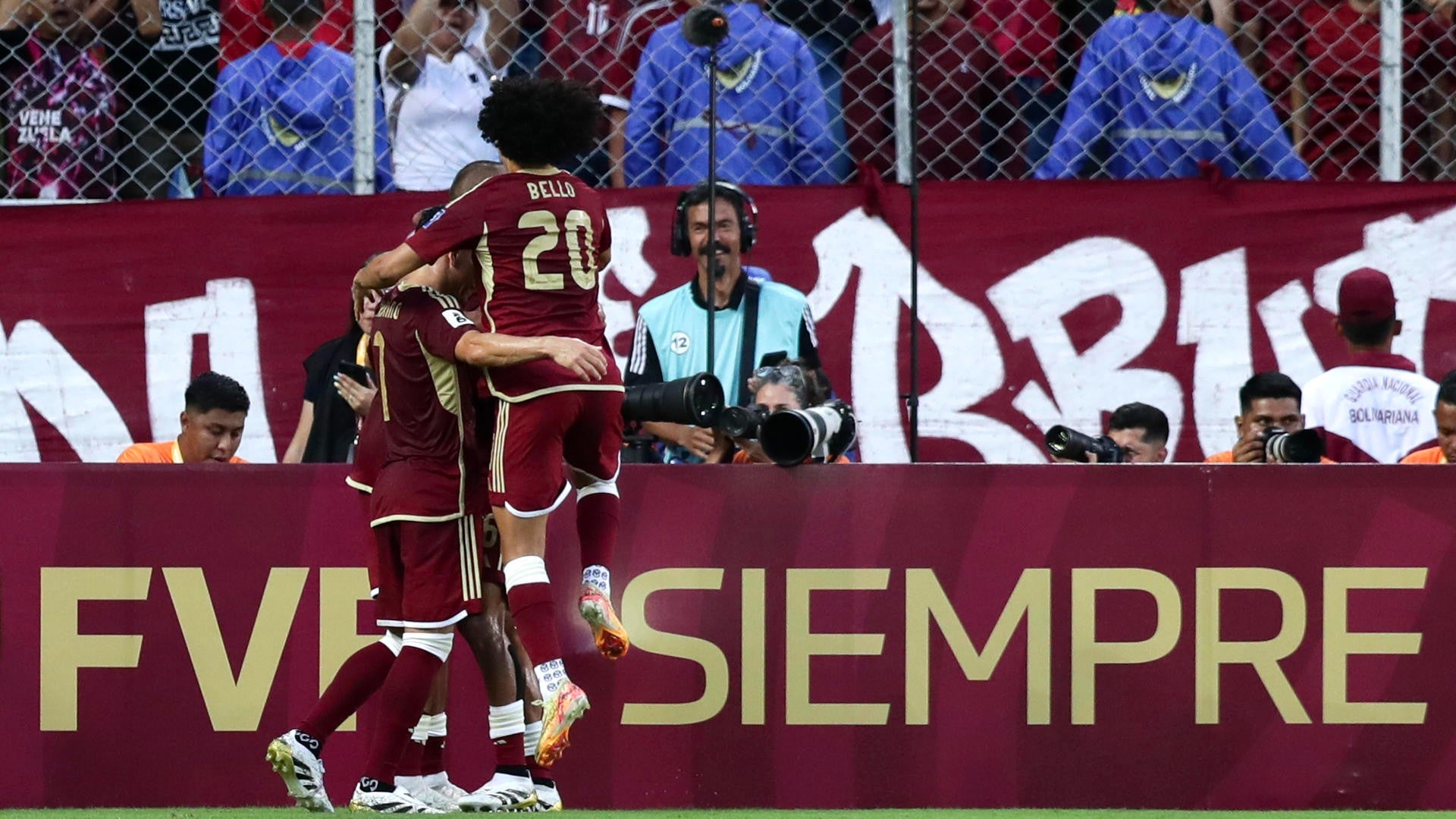 Venezuela ante Bolivia por Eliminatorias - Foto: EFE
