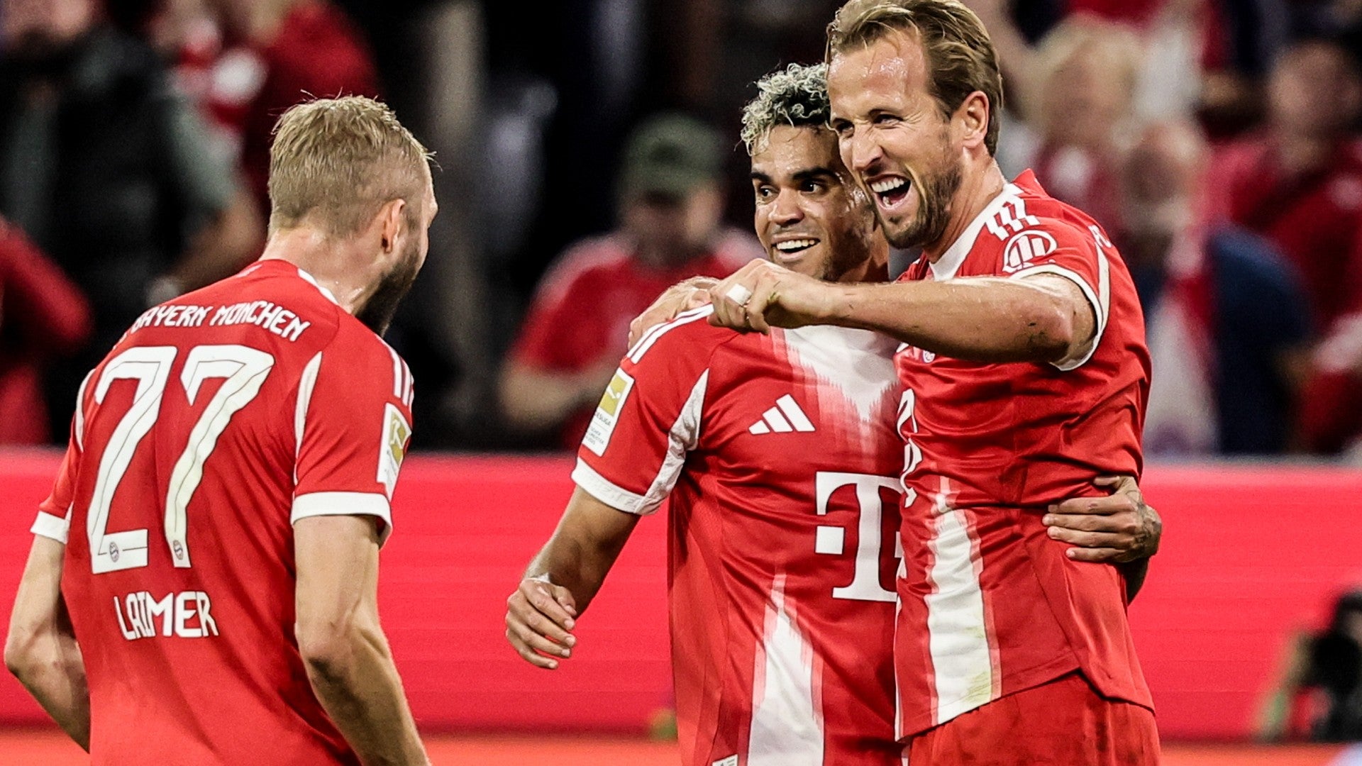 Jugadores del Bayern Múnich Konrad Laimer, Luis Diaz y Harry Kane | Foto: EFE
