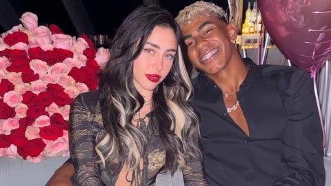 Nicki Nicole, cantante y compositora argentina, junto a Lamine Yamal, futbolista español - Foto: EFE