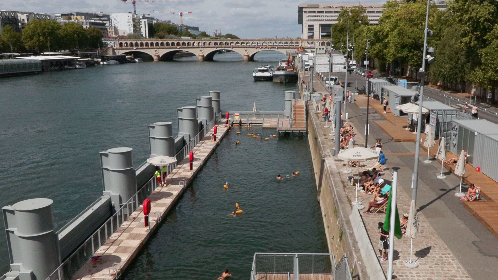 Se suma un quinto cadáver flotando en el Río Sena | Foto EFE