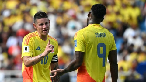 James Rodríguez y Jhon Jáder Durán - Foto AFP