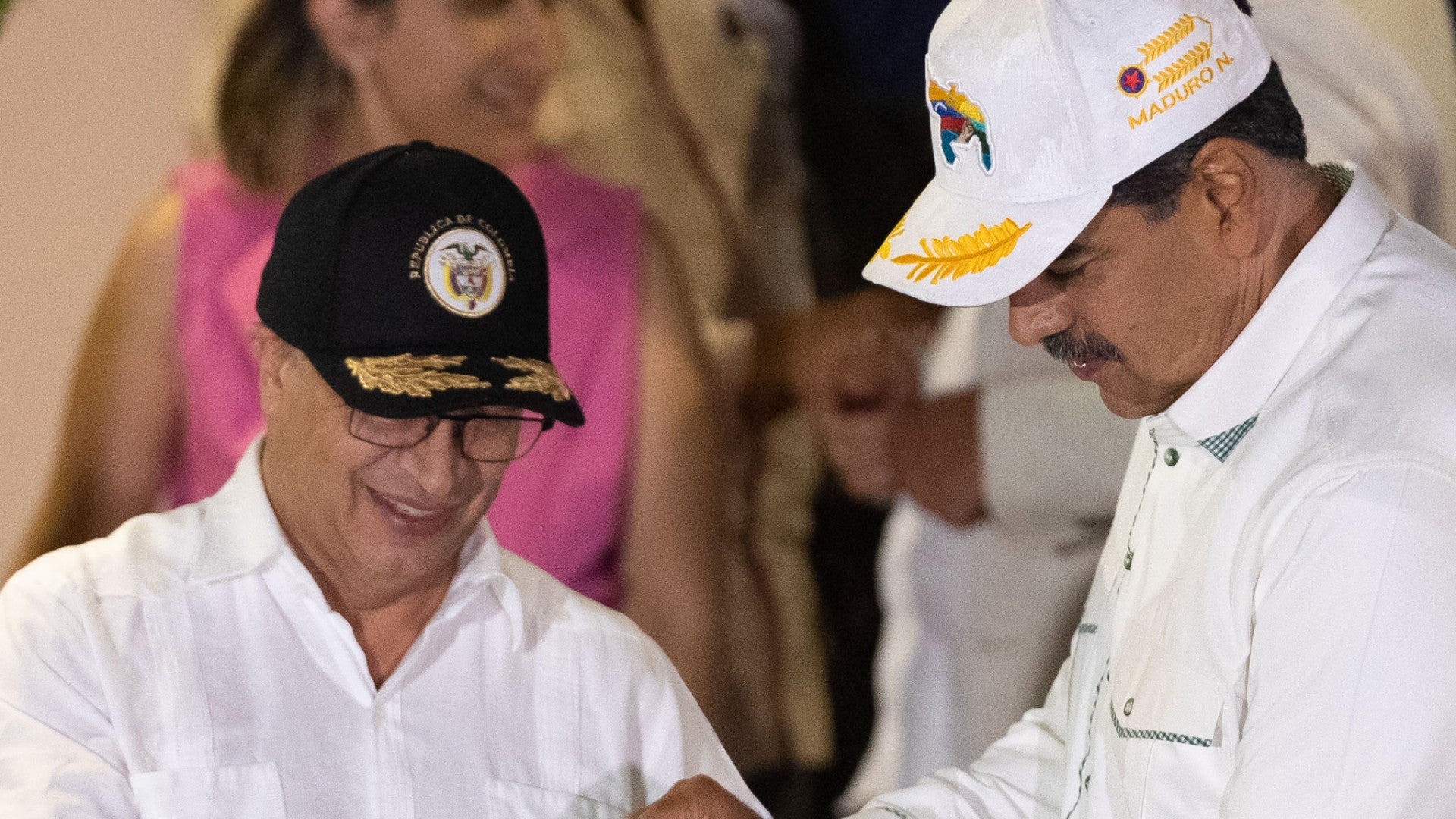 Gustavo Petro, presidente de Colombia y Nicolás Maduro, jefe del régimen de Venezuela, - Foto de referencia: EFE