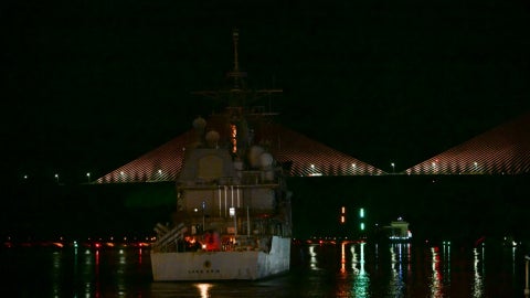 El poderoso lanzamisiles USS Lake Erie. (AFP)