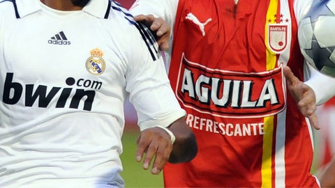 Partido amistoso entre Real Madrid y Santa Fe en 2008 - Foto AFP