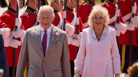 Carlos III del Reino Unido y su esposa Camila | Foto EFE