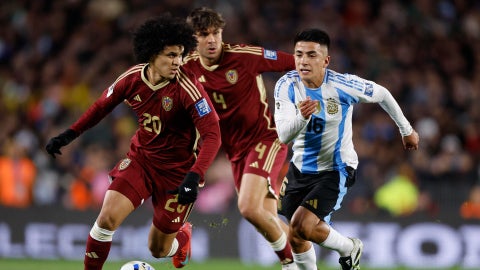 Venezuela ante Argentina en Eliminatorias - Foto: EFE