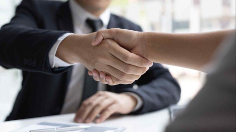 Fotografía de referencia sobre entrevista de trabajo - Canva