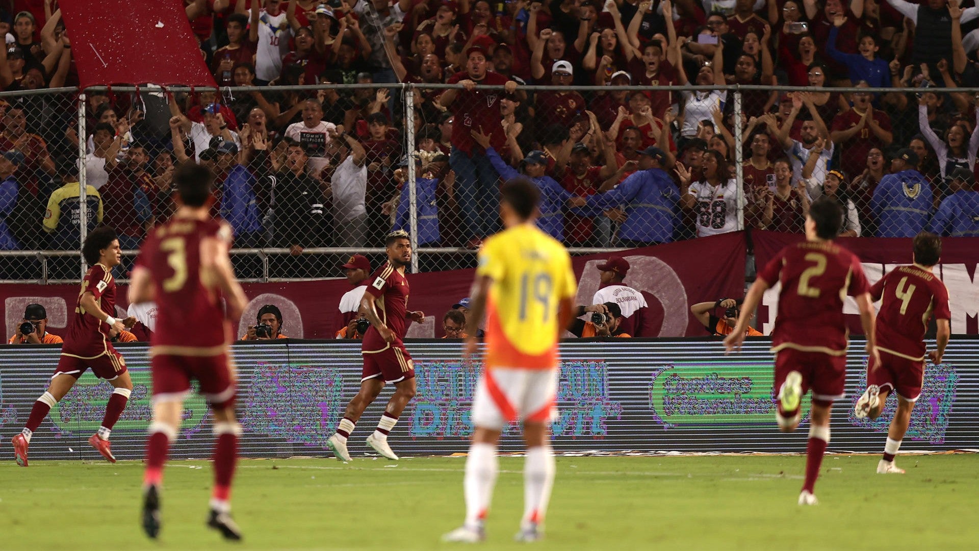 Venezuela ante Colombia por Eliminatorias - Foto: EFE